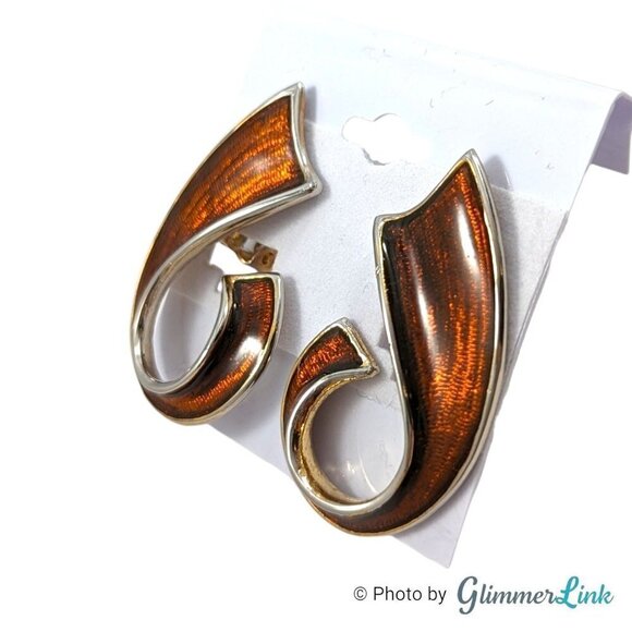 Vintage 80s Brown Enamel Curl Gold Tone Clip On Earrings - Picture 3 of 7